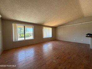 927 N Old Chisholm Trail in Dewey, AZ - Building Photo - Building Photo