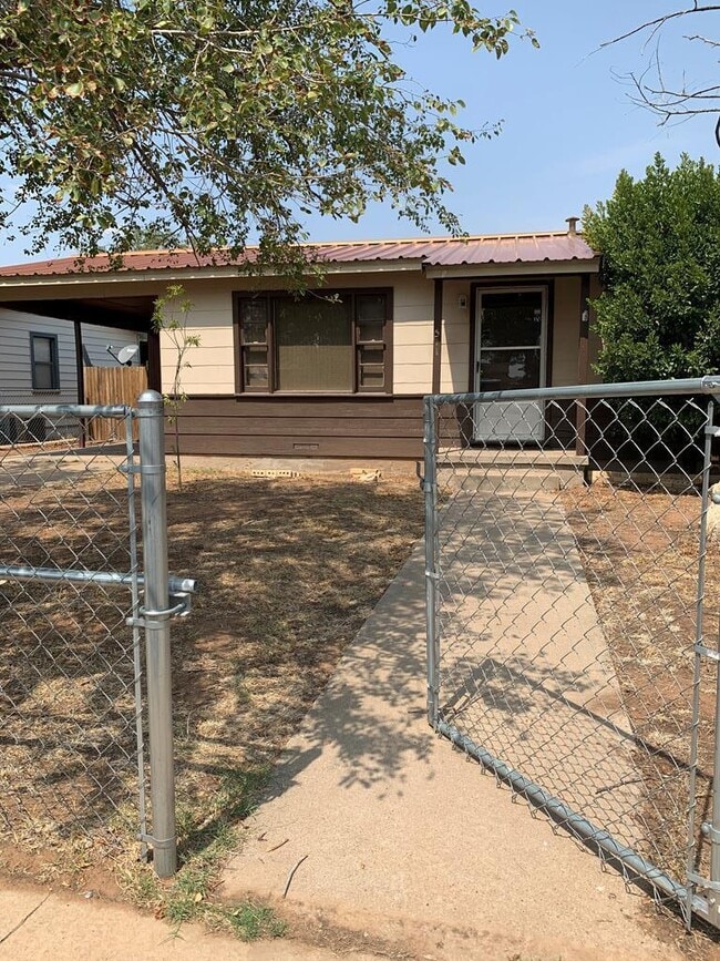 property at 511 Douglas Dr