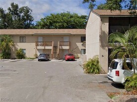 824 Alderman St, Unit 106 in Ft. Myers, FL - Building Photo
