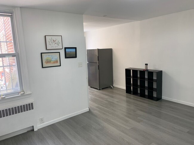 1233 Robbins St in Philadelphia, PA - Building Photo - Building Photo