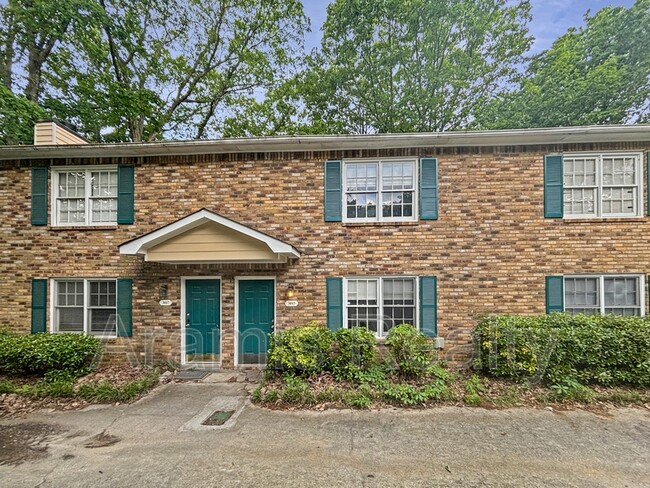 property at 3015 Spruce Cir