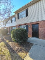 7 Duiguid Dr in Lynchburg, VA - Building Photo