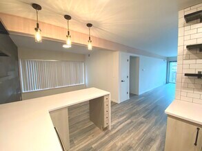2124 Pauline Blvd in Ann Arbor, MI - Building Photo - Building Photo