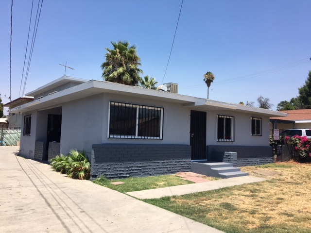 1270 Genevieve Street in San Bernardino, CA - Foto de edificio