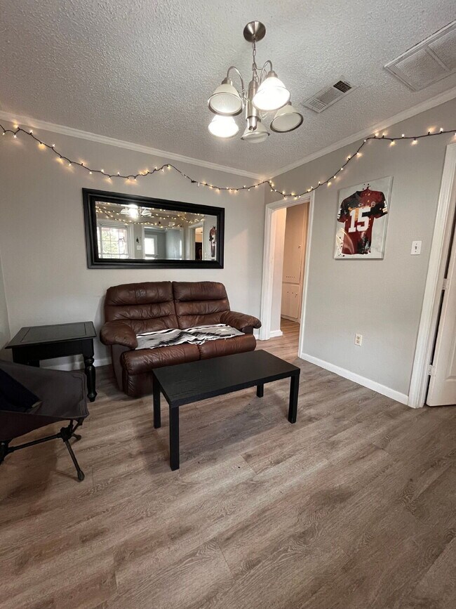 2613 25th St in Lubbock, TX - Building Photo - Building Photo