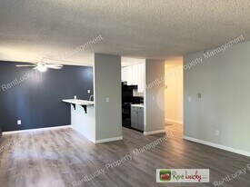 1003 S 308th St in Federal Way, WA - Building Photo