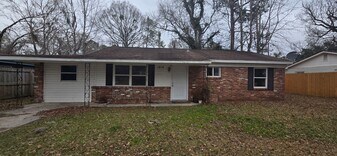 1814 E 58th St in Savannah, GA - Building Photo