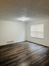606 E 103rd St in Cleveland, OH - Building Photo - Building Photo