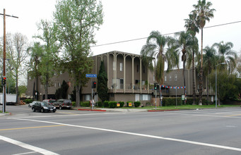 Tyrone Villas in Van Nuys, CA - Building Photo - Building Photo