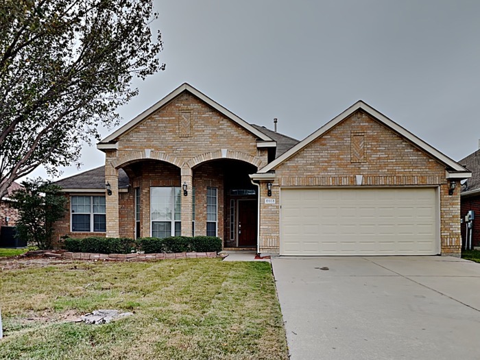 6951 Deer Run Dr in Fort Worth, TX - Building Photo