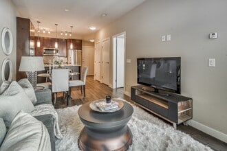 1720-1710 10 St SW in Calgary, AB - Building Photo - Building Photo