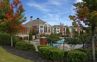 The Glen at Alexander Apartments in Augusta, GA - Foto de edificio - Building Photo