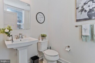 10948 St Patricks Pk Aly in Waldorf, MD - Building Photo - Building Photo