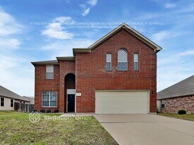 340 NW Summercrest Blvd in Burleson, TX - Building Photo