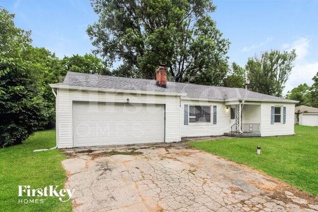 5614 N Victoria Dr in Indianapolis, IN - Building Photo - Building Photo