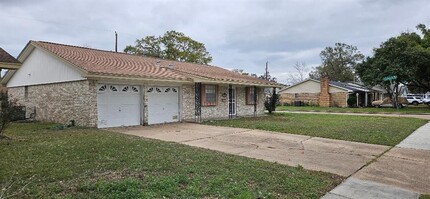 6002 De Milo Dr in Houston, TX - Building Photo - Building Photo