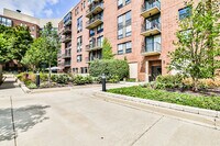 200 N Arlington Heights Rd