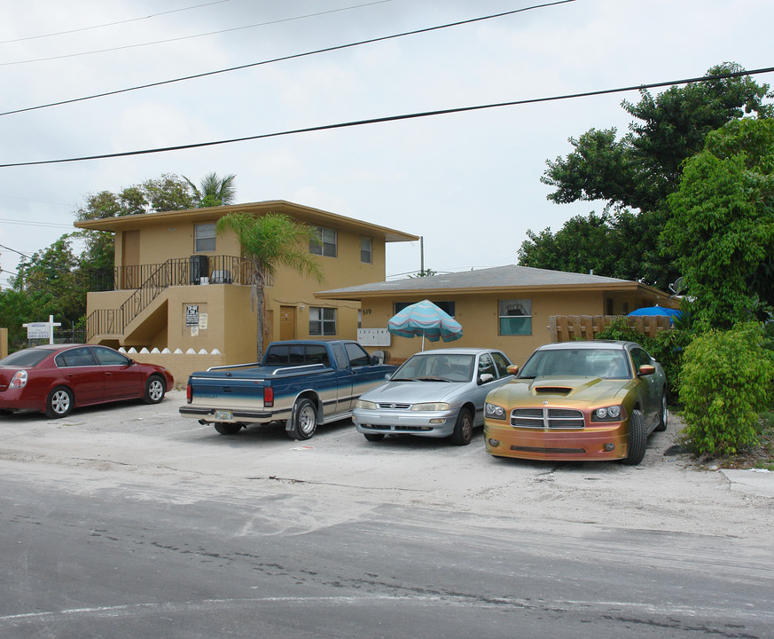 519 NW 8th Ave in Fort Lauderdale, FL - Building Photo