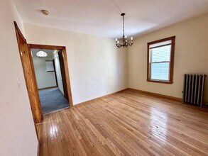 8 Berkeley St, Unit 2 in Watertown, MA - Foto de edificio - Building Photo