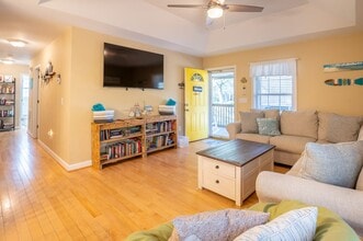 326 NE 47th St in Oak Island, NC - Building Photo - Building Photo