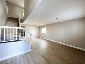 1705 Encarta St in Las Vegas, NV - Building Photo - Building Photo