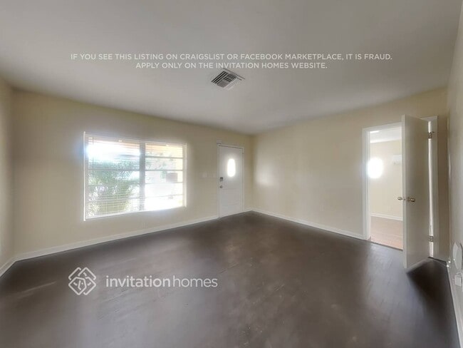 245 NW 124th St in North Miami, FL - Building Photo - Building Photo