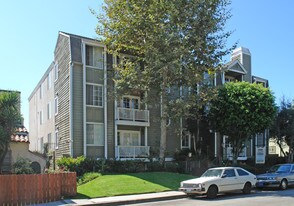 3549 Hughes Ave in Los Angeles, CA - Building Photo