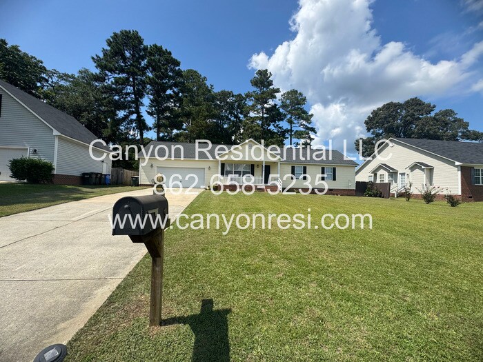 815 Turkey Ridge Dr in Fayetteville, NC - Building Photo