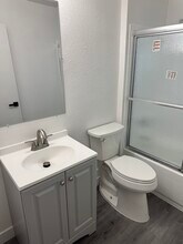 581 W 16th St in San Pedro, CA - Foto de edificio - Building Photo