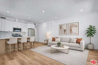 616 N Vista St in Los Angeles, CA - Building Photo - Building Photo