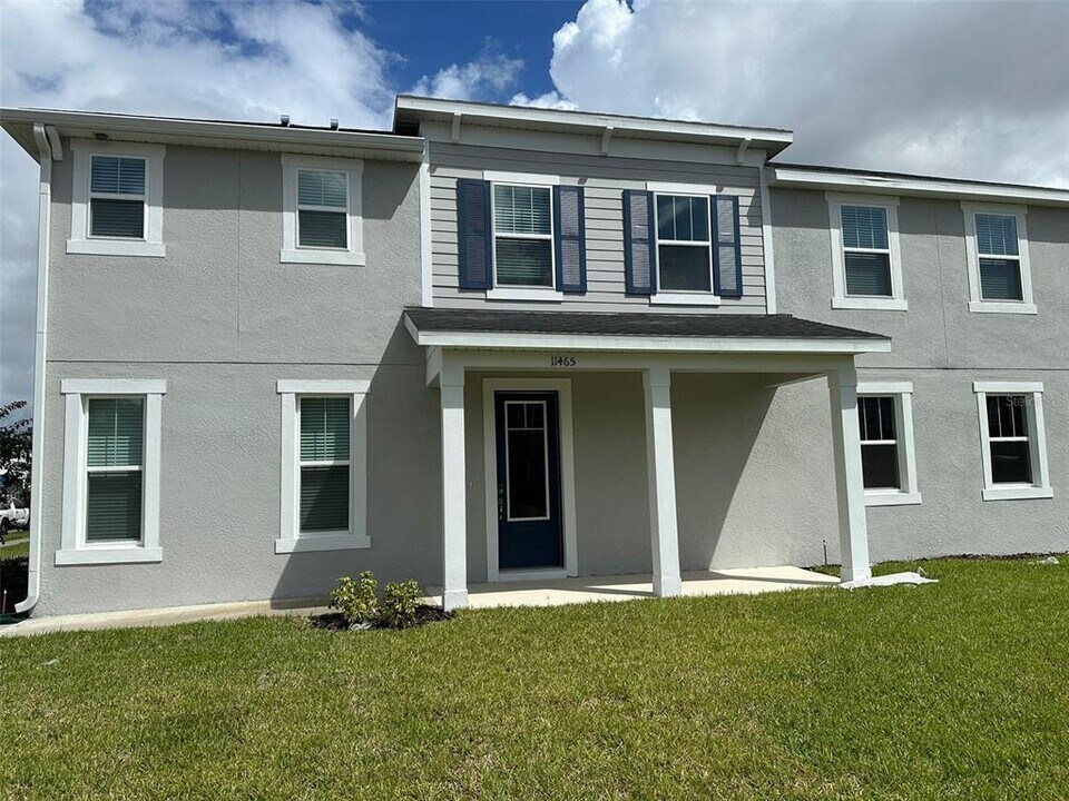 11465 Sunsail Ave in Orlando, FL - Building Photo