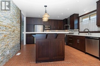 53 Alice St in Collingwood, ON - Building Photo - Building Photo