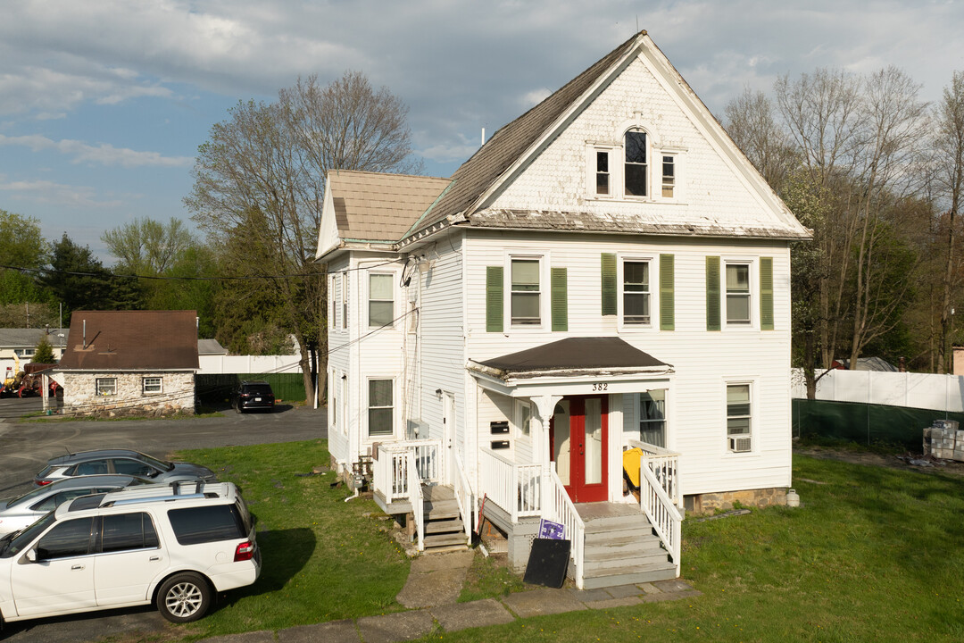 386 State Route 17M in Monroe, NY - Building Photo