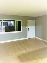 1050 Grand Ave in Sacramento, CA - Building Photo - Building Photo