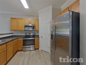 369 Drooping Leaf Rd in Lexington, SC - Foto de edificio - Building Photo