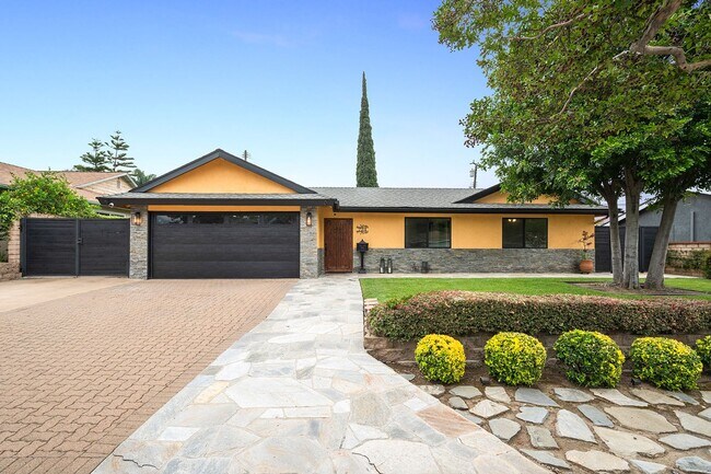 724 E Cypress Ave in Glendora, CA - Building Photo - Building Photo