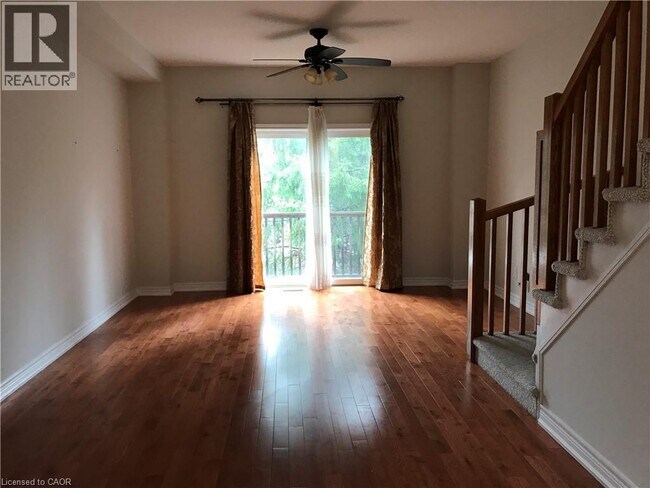 4294 Ingram Common in Burlington, ON - Building Photo - Building Photo