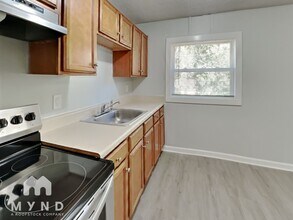 3754 Clovis Ct NW in Atlanta, GA - Building Photo - Building Photo