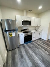 2137 SE Glenrock Terrace in Port St. Lucie, FL - Foto de edificio - Building Photo