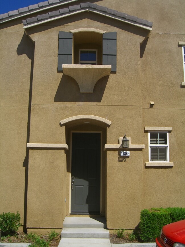 property at 41865 Davenport Way