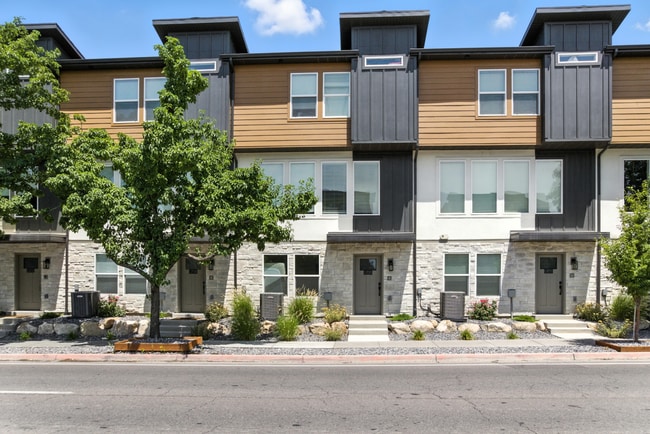 property at 91 W Ryker Ln