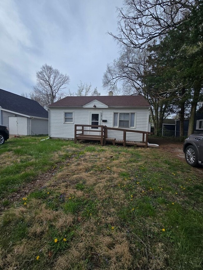 property at 2418 N Centennial St