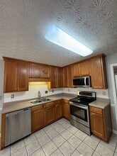 2262 Grassy Springs Ct in Conyers, GA - Building Photo - Building Photo