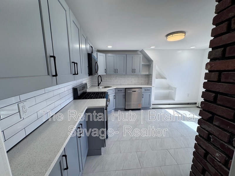 630 Valley Ave in Yonkers, NY - Building Photo