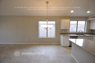 3034 E Captain Dreyfus Ave in Phoenix, AZ - Building Photo - Building Photo