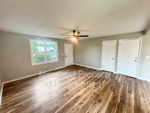 4702 Old Spartanburg Rd in Taylors, SC - Building Photo - Building Photo