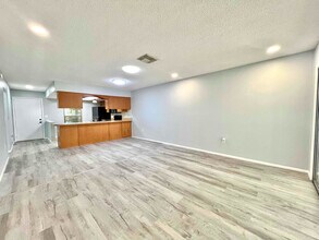 2140 Corbin Pl in Palm Harbor, FL - Building Photo - Building Photo