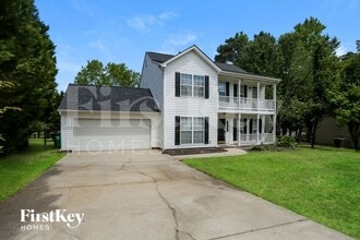 6616 White Mist Ln in Charlotte, NC - Building Photo - Building Photo