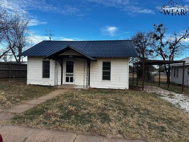 property at 213 W Cottonwood St