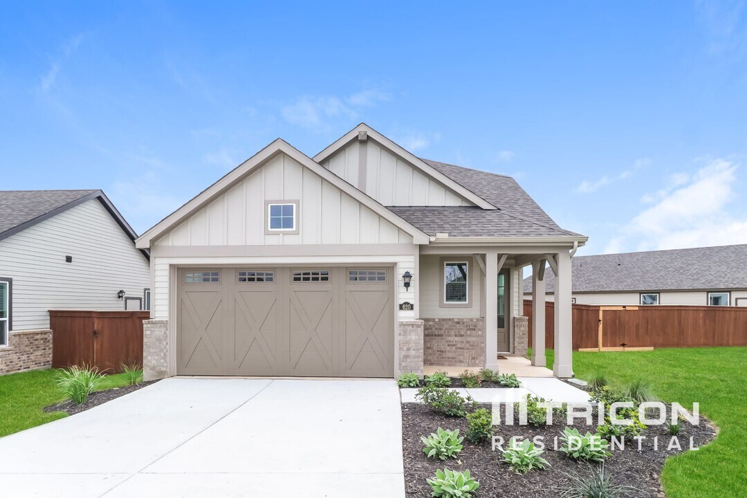 620 Raglands Rd in Leander, TX - Building Photo